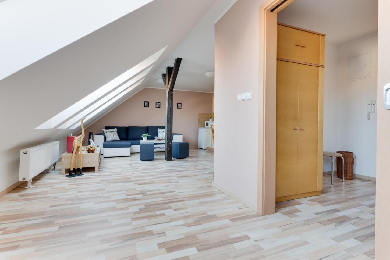 Jane'S Attic Apartment Prague Ngoại thất bức ảnh