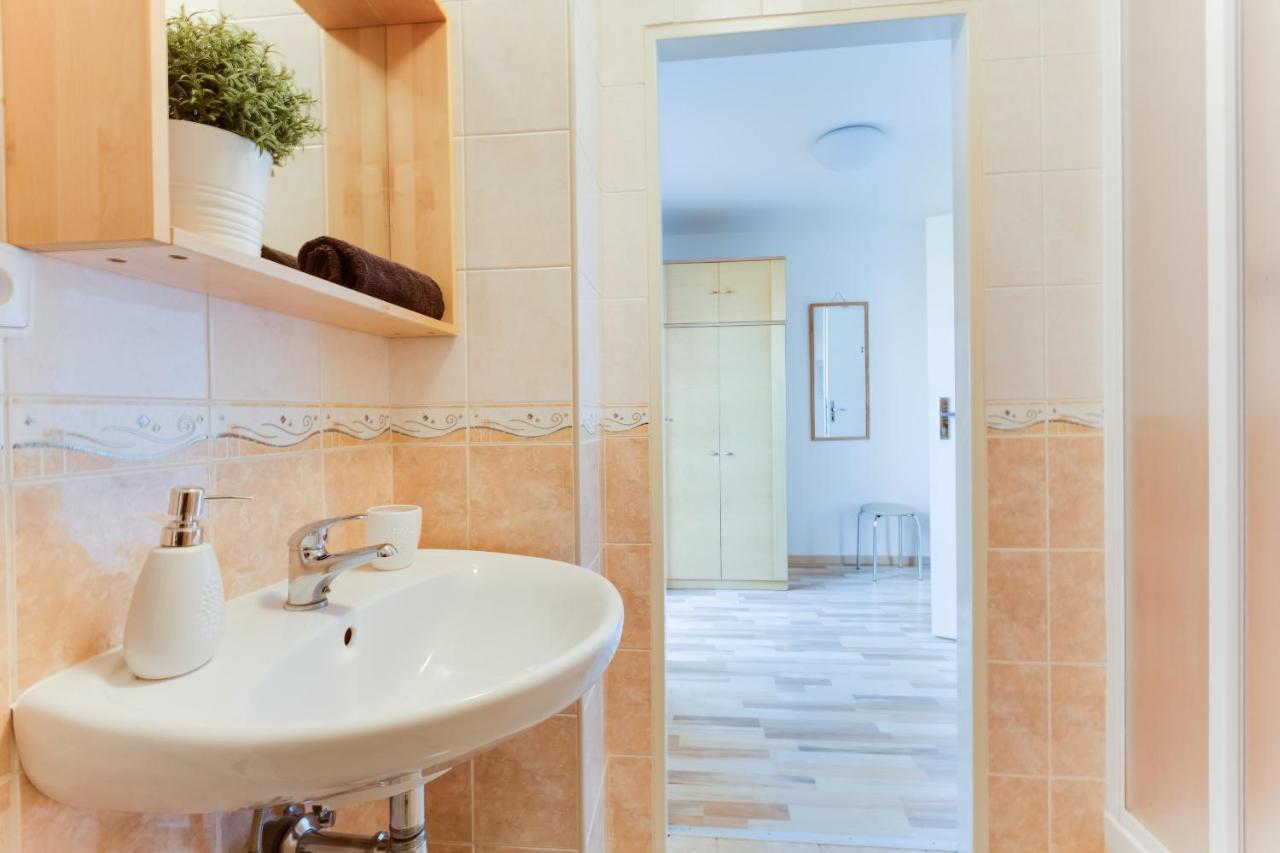Jane'S Attic Apartment Prague Ngoại thất bức ảnh
