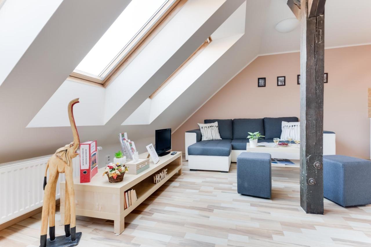 Jane'S Attic Apartment Prague Ngoại thất bức ảnh